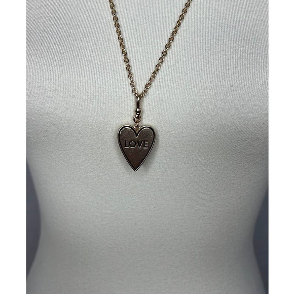 NWT BCBGeneration Gold Pink Pendant necklace Love - Picture 3 of 4